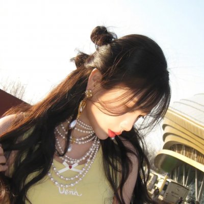 金爪女郎